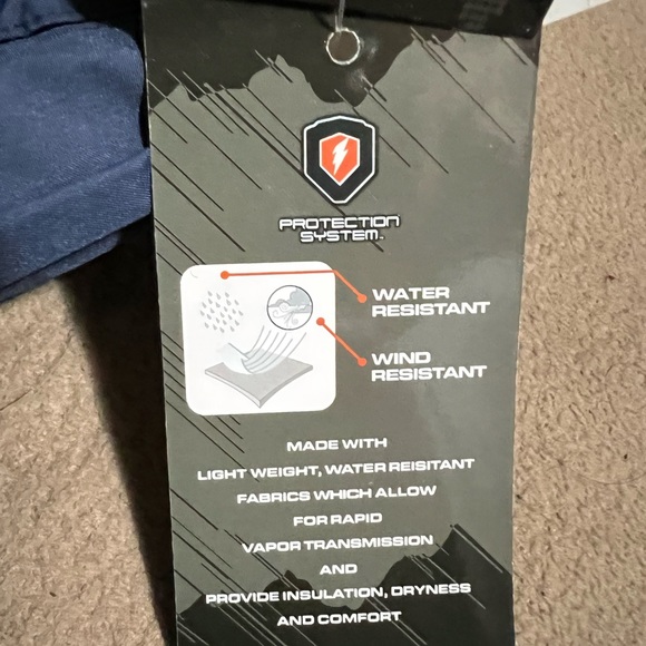 NWT. Snowpant - Picture 5 of 6